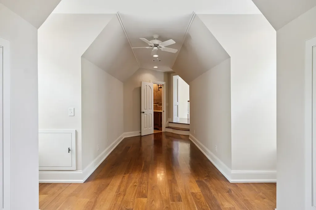 1011 Gateway Lane Nashville TN 37220