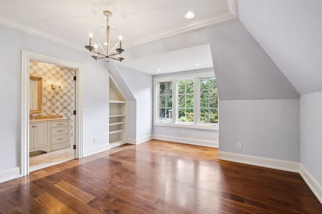 1011 Gateway Lane Nashville TN 37220