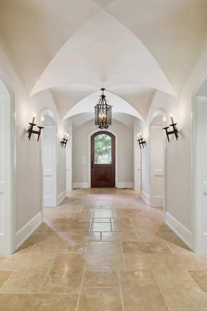 1011 Gateway Lane Nashville TN 37220