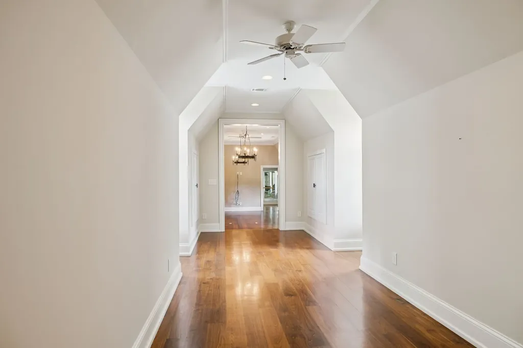 1011 Gateway Lane Nashville TN 37220