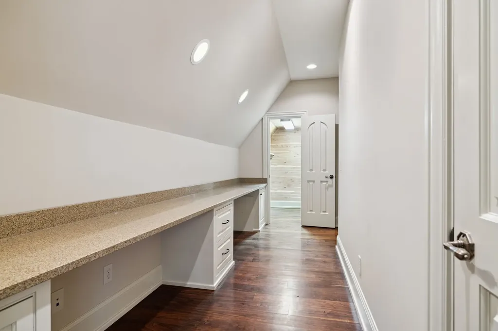 1011 Gateway Lane Nashville TN 37220