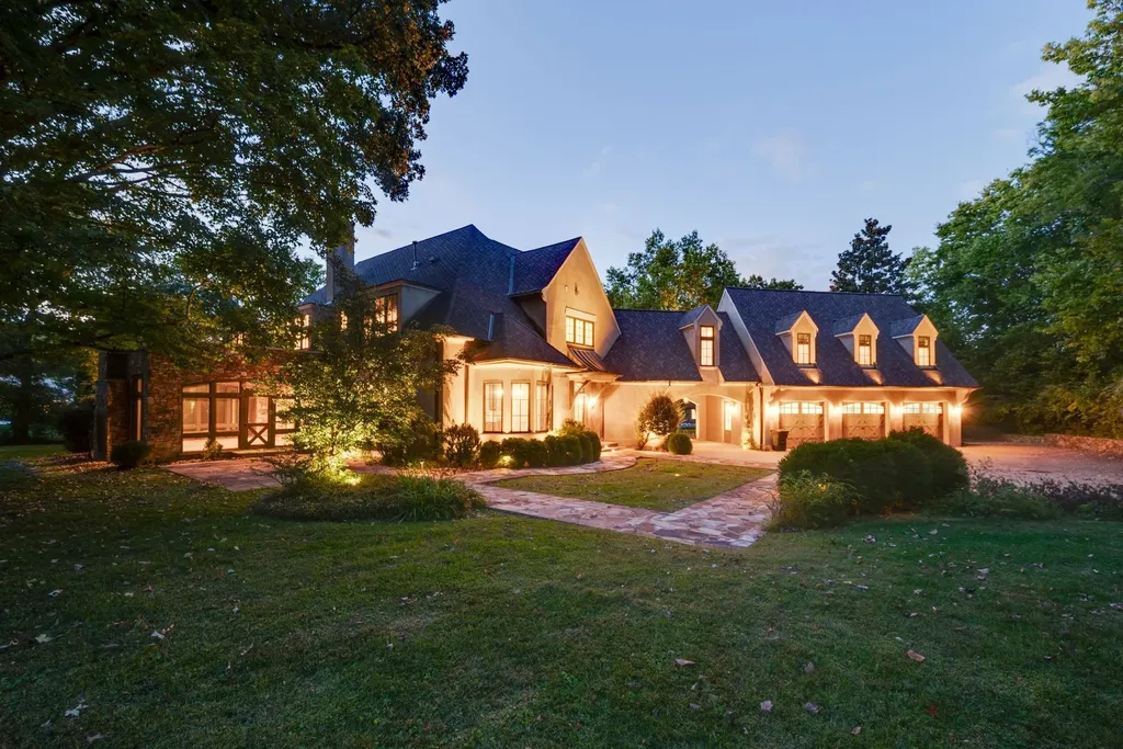 1011 Gateway Lane Nashville TN 37220
