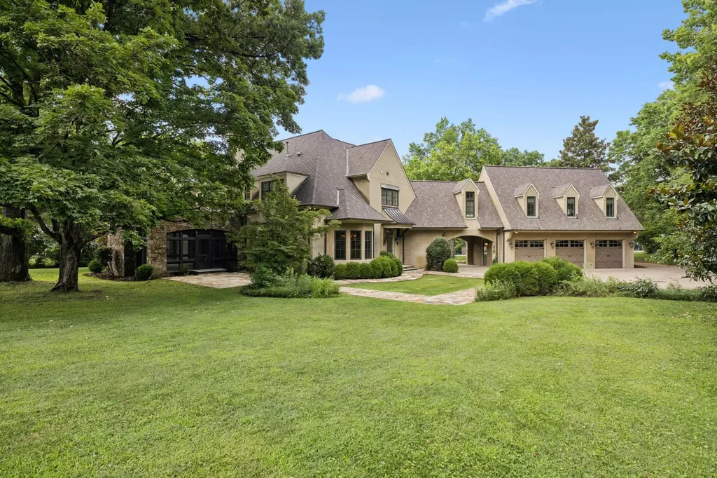 1011 Gateway Lane Nashville TN 37220