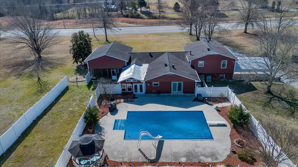 1119 Sparta Highway Smithville TN 37166