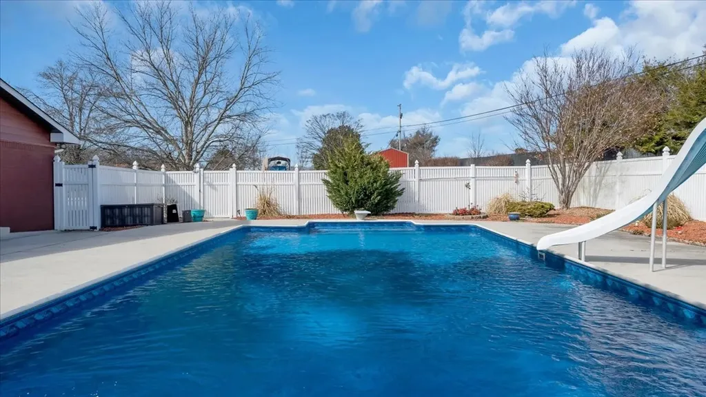1119 Sparta Highway Smithville TN 37166