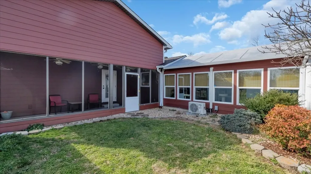 1119 Sparta Highway Smithville TN 37166