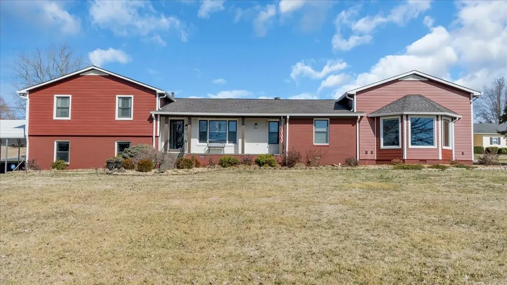 1119 Sparta Highway Smithville TN 37166