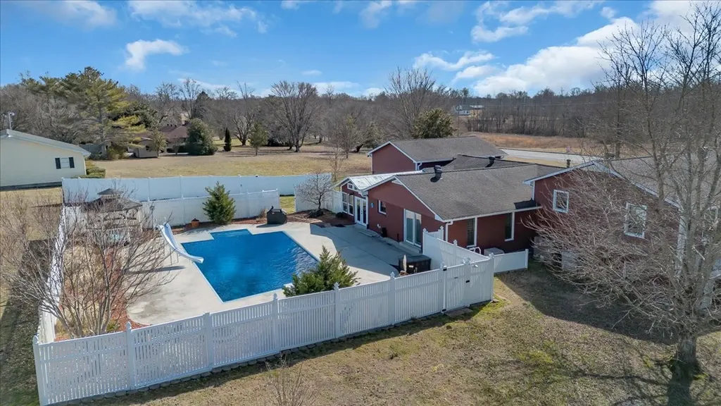 1119 Sparta Highway Smithville TN 37166