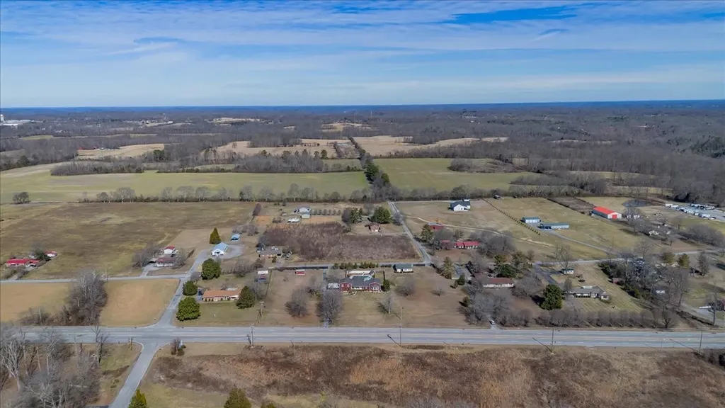 1119 Sparta Highway Smithville TN 37166