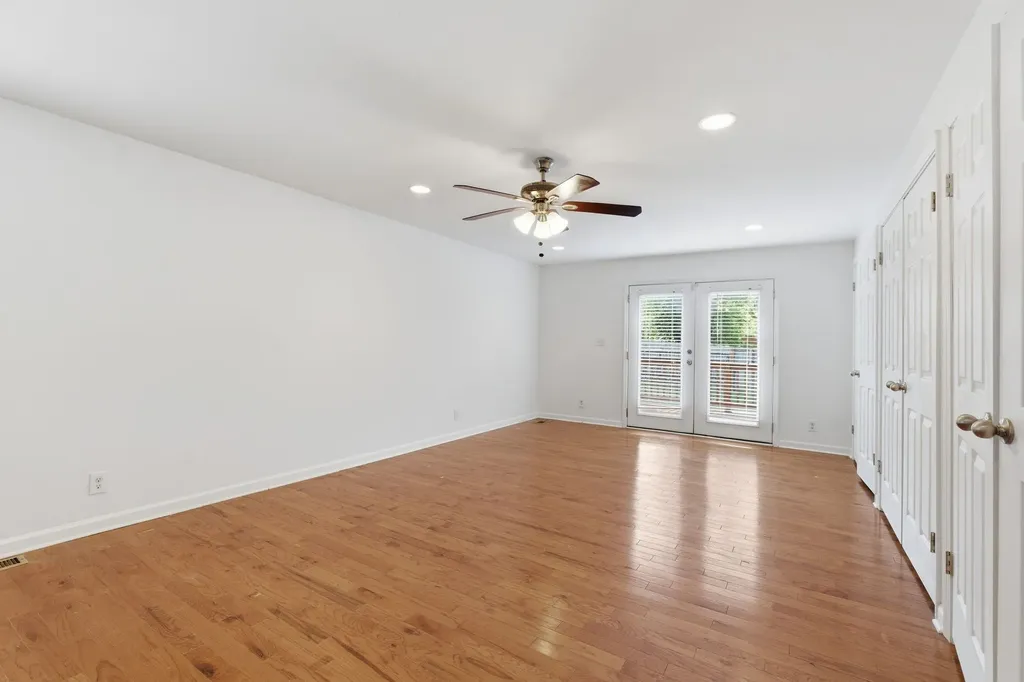 621 N 9th Street Nashville TN 37206