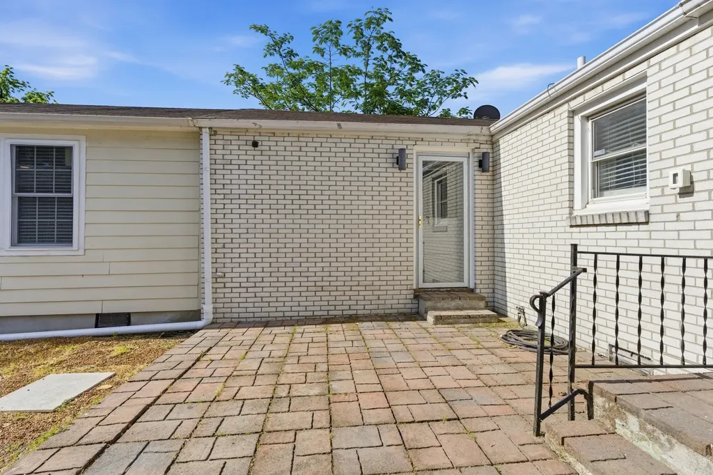 621 N 9th Street Nashville TN 37206