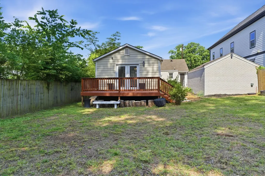 621 N 9th Street Nashville TN 37206