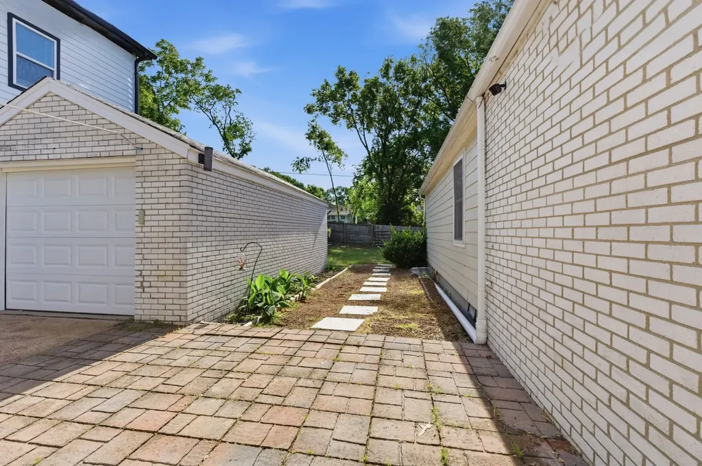 621 N 9th Street Nashville TN 37206
