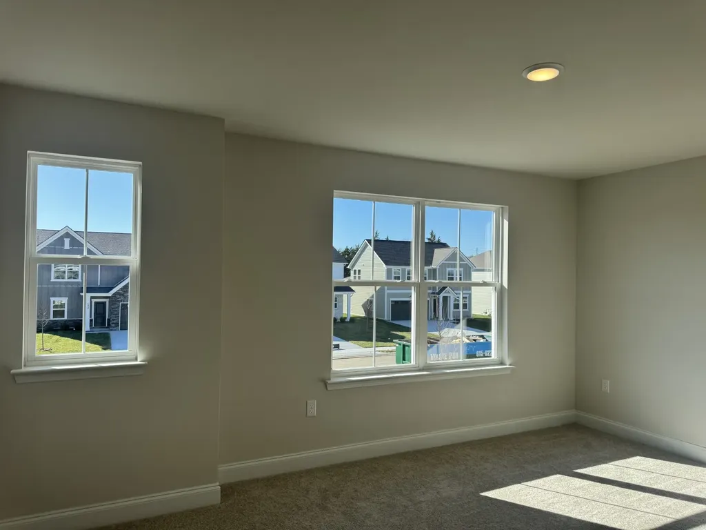 136 Dahlia Drive La Vergne TN 37086