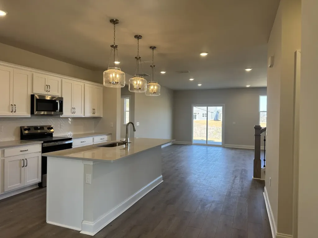 136 Dahlia Drive La Vergne TN 37086