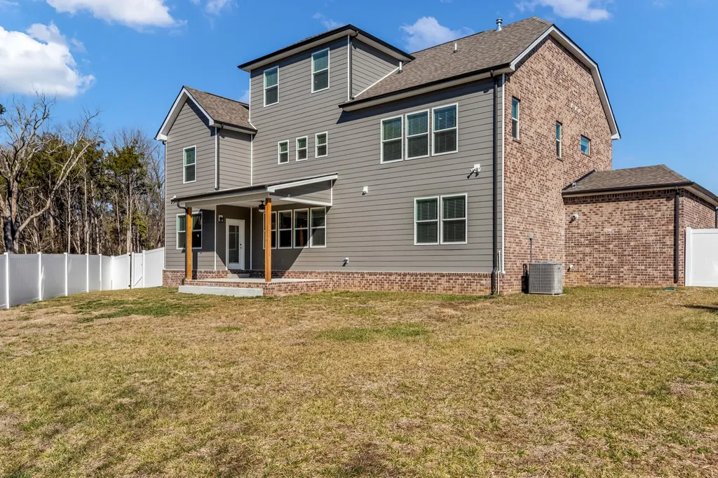 2701 Slatewood Way Murfreesboro TN 37129