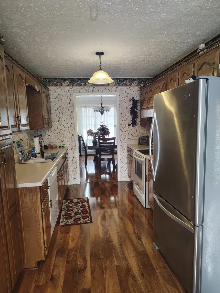 29 Bluebird Lane Lafayette TN 37083