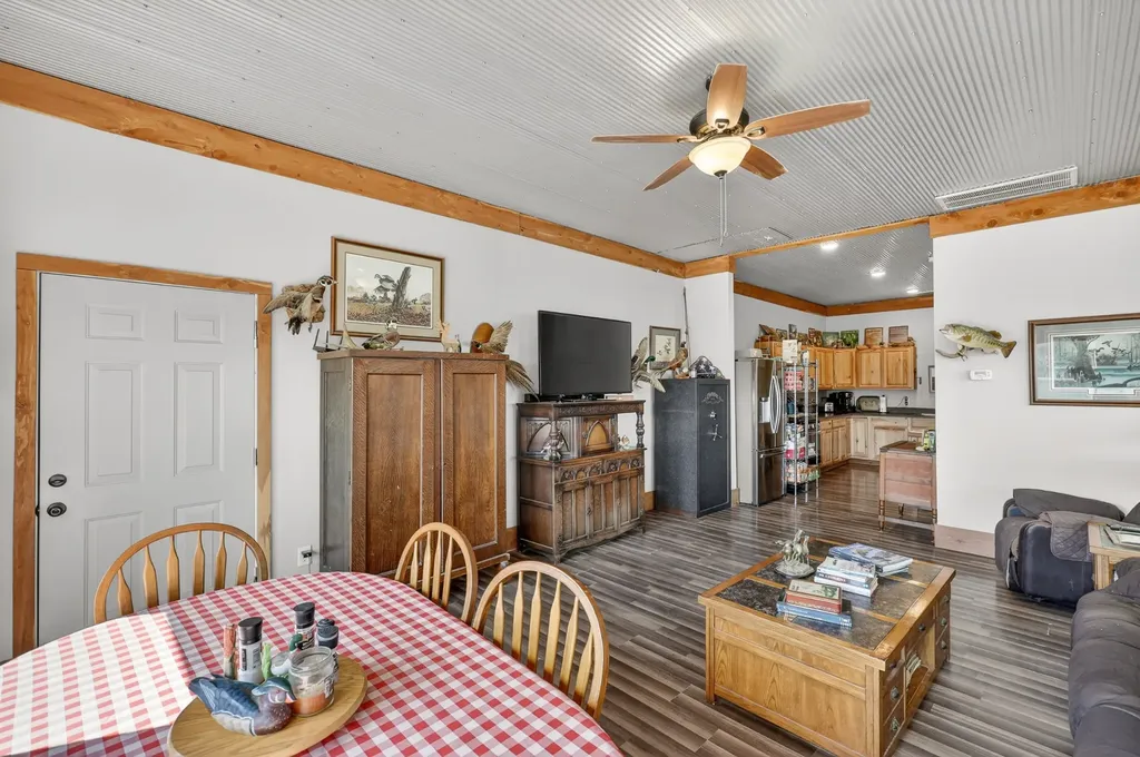 325 Freeman Lane Hartsville TN 37074