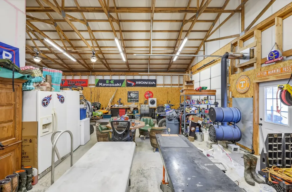 325 Freeman Lane Hartsville TN 37074