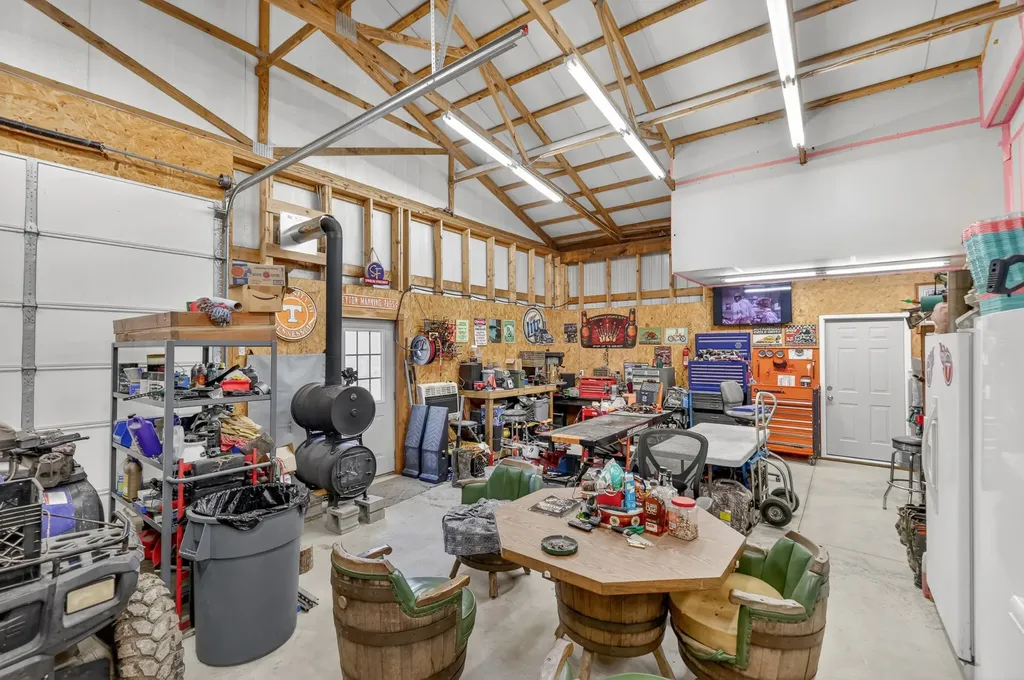 325 Freeman Lane Hartsville TN 37074