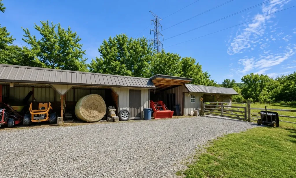 325 Freeman Lane Hartsville TN 37074