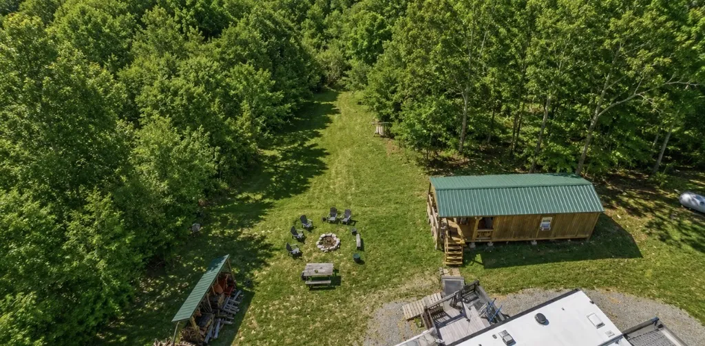 325 Freeman Lane Hartsville TN 37074