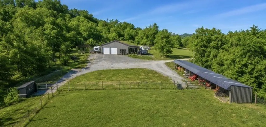 325 Freeman Lane Hartsville TN 37074