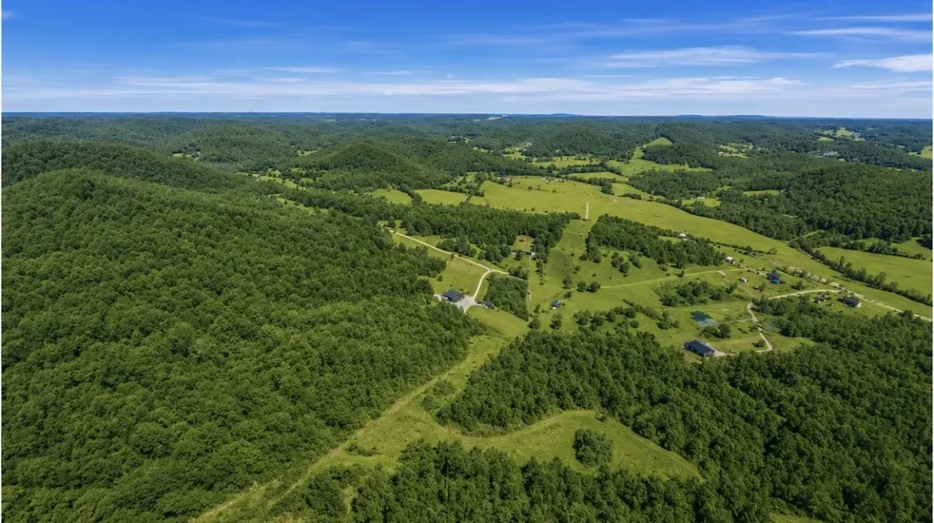 325 Freeman Lane Hartsville TN 37074