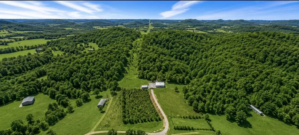 325 Freeman Lane Hartsville TN 37074