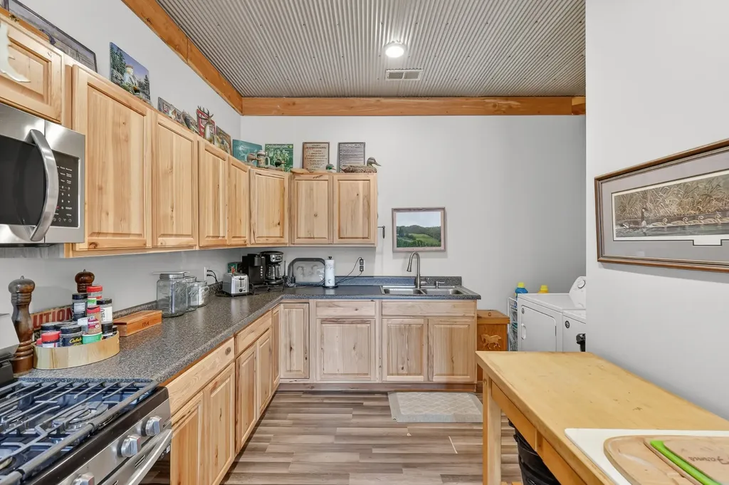 325 Freeman Lane Hartsville TN 37074