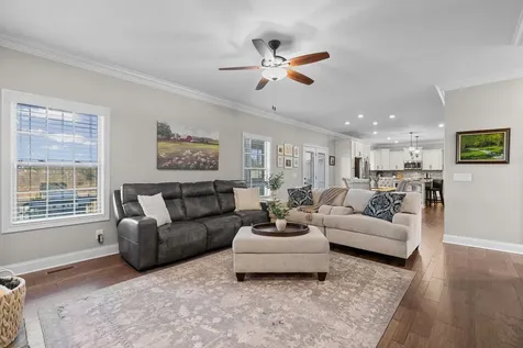 591 Larkspur Drive Clarksville TN 37043