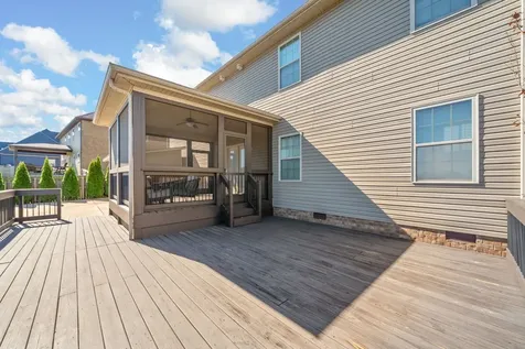 591 Larkspur Drive Clarksville TN 37043