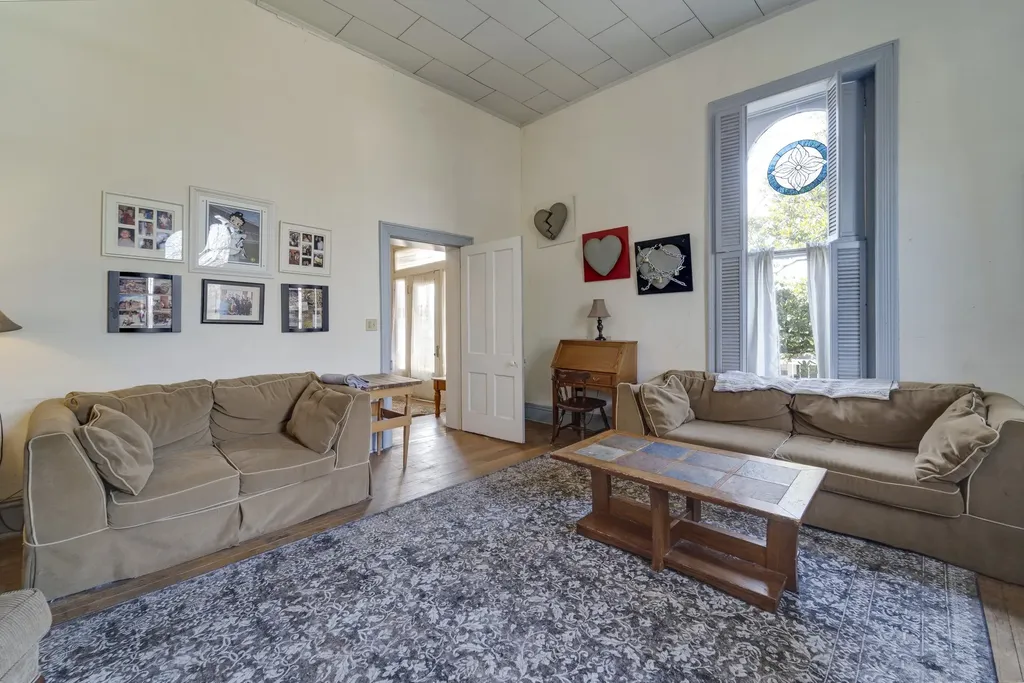 307 Vine St, S Wartrace TN 37183