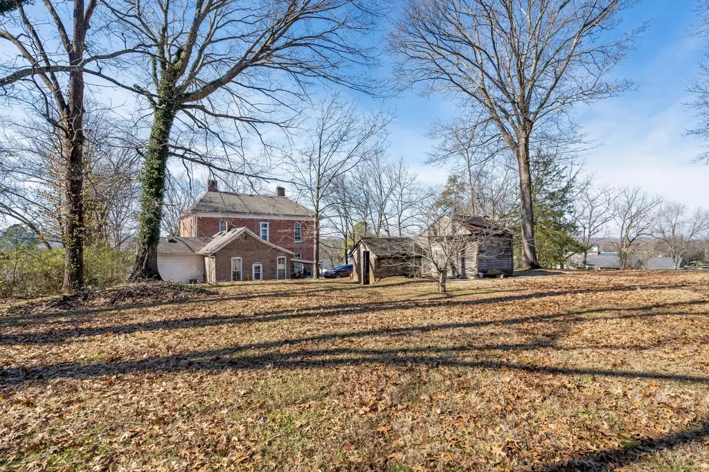 307 Vine St, S Wartrace TN 37183