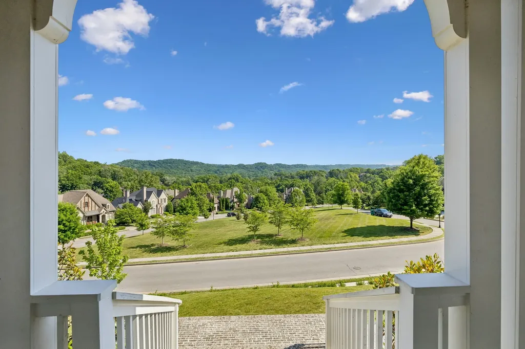 1019 Stockett Drive Nashville TN 37221