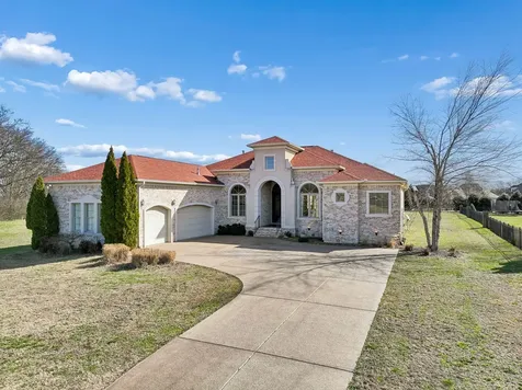 2133 Gorden Crossing Gallatin TN 37066