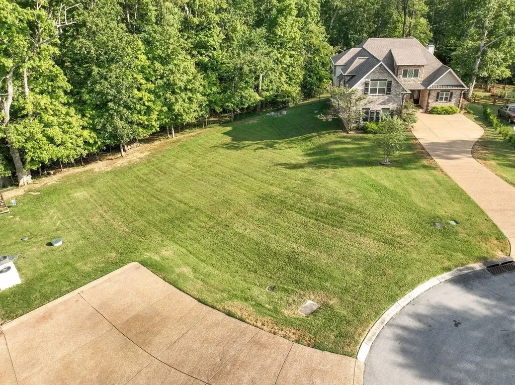 402 Zephyr Cove Lebanon TN 37087