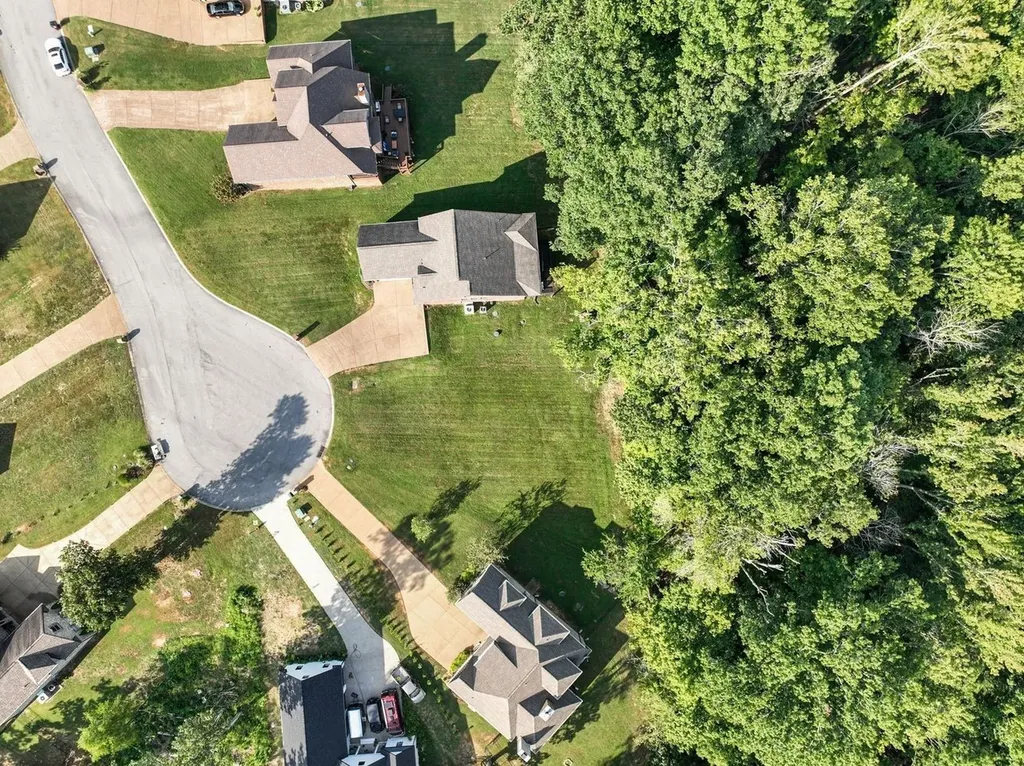 402 Zephyr Cove Lebanon TN 37087