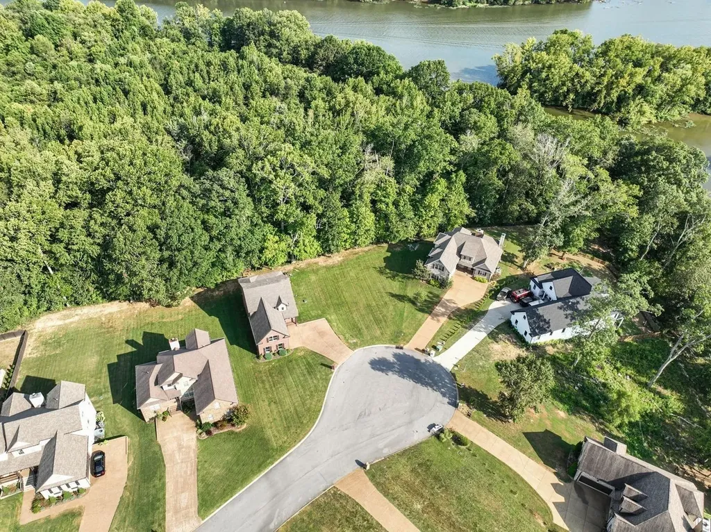 402 Zephyr Cove Lebanon TN 37087