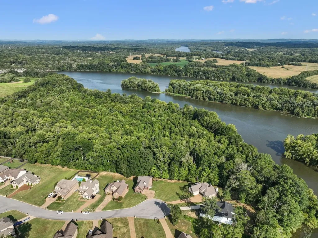 402 Zephyr Cove Lebanon TN 37087