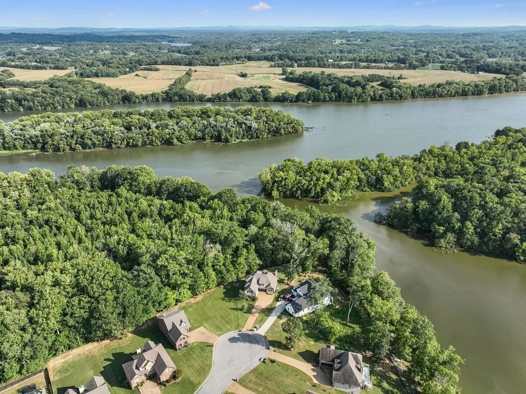 402 Zephyr Cove Lebanon TN 37087