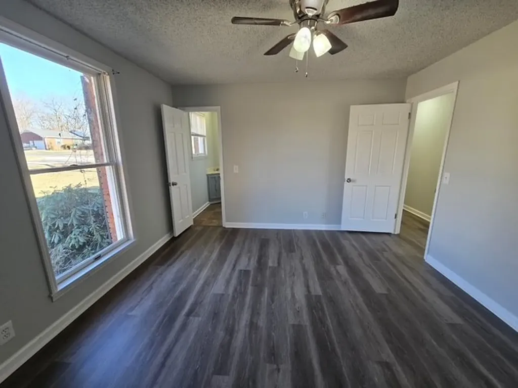 1501 Hillwood Circle Lafayette TN 37083
