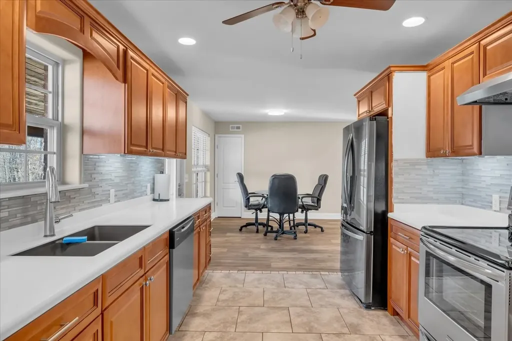 3173 Barnes Mill Road Smithville TN 37166