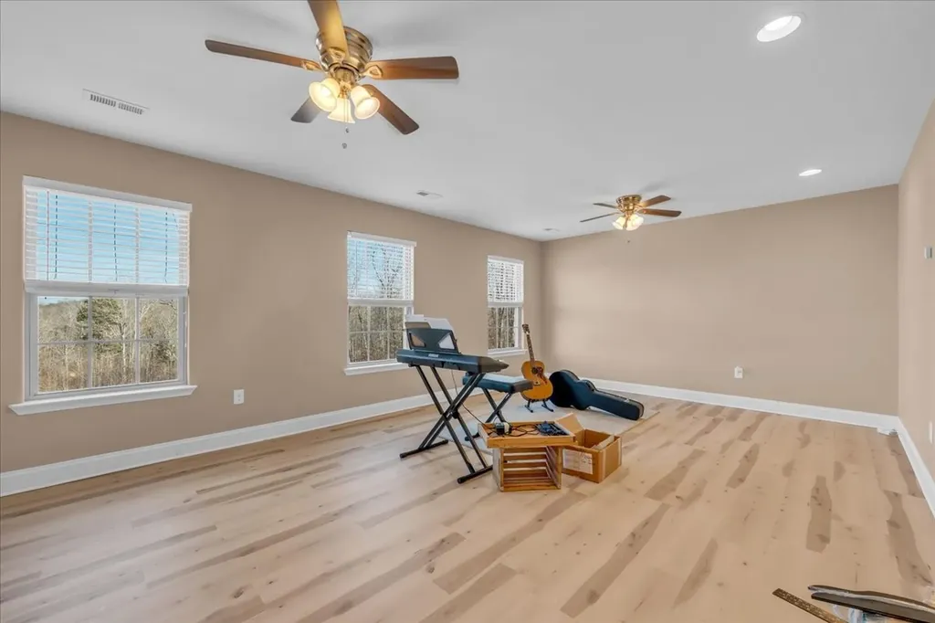 3173 Barnes Mill Road Smithville TN 37166