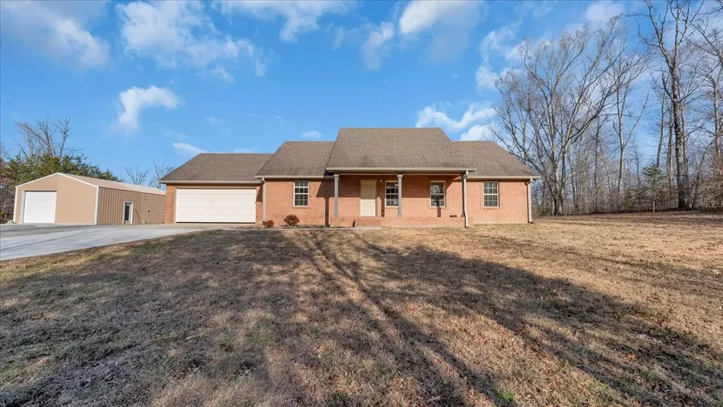 3173 Barnes Mill Road Smithville TN 37166