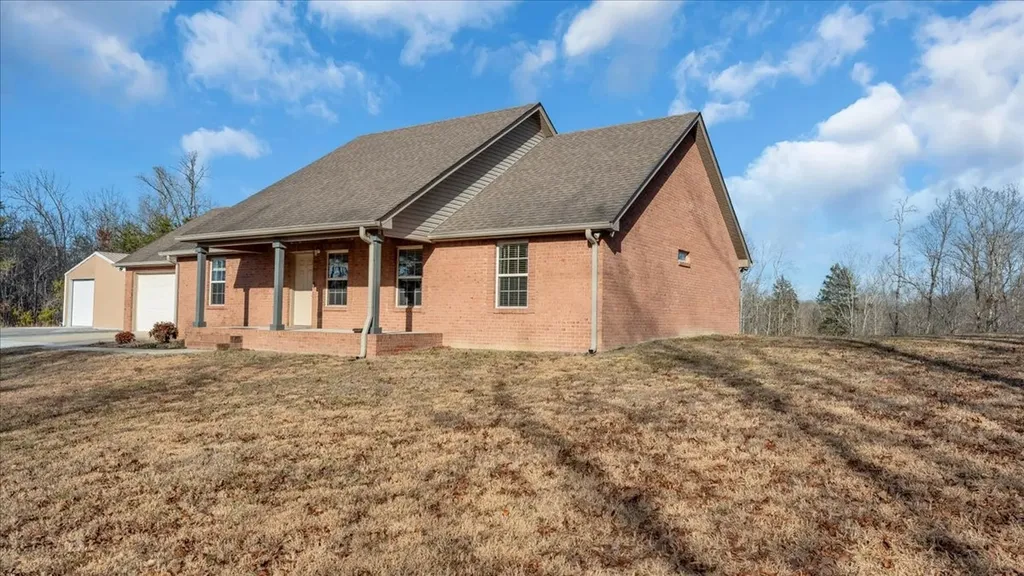 3173 Barnes Mill Road Smithville TN 37166