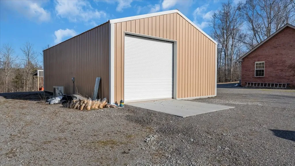 3173 Barnes Mill Road Smithville TN 37166
