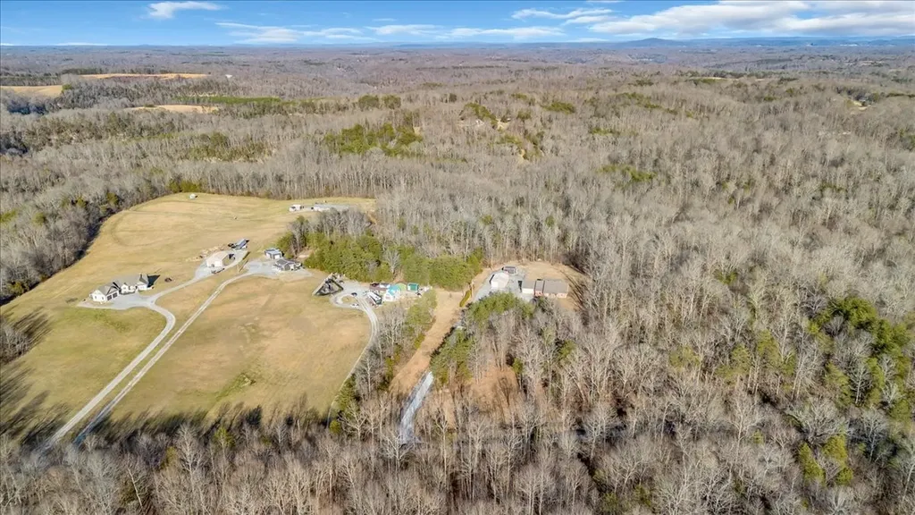 3173 Barnes Mill Road Smithville TN 37166