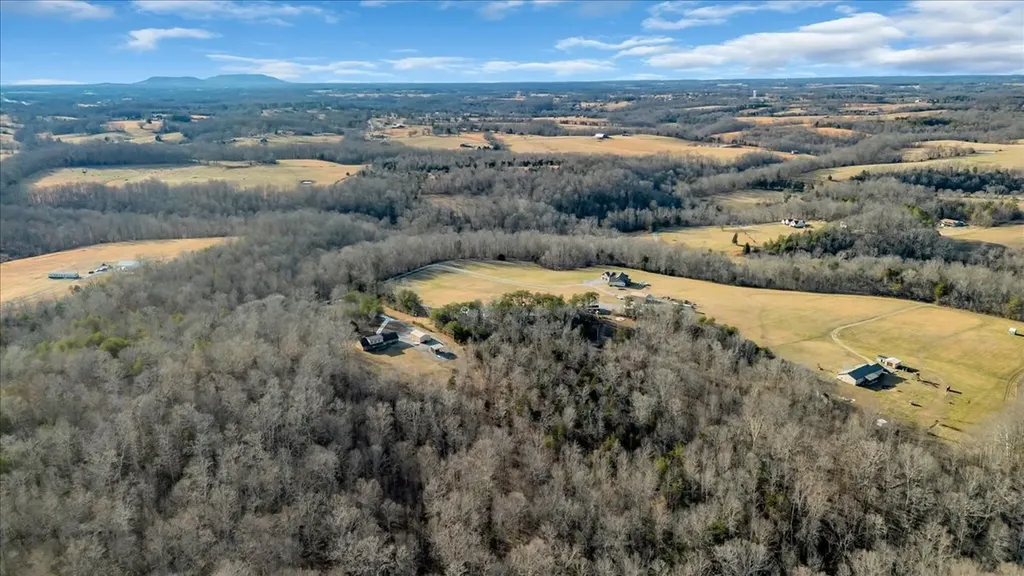 3173 Barnes Mill Road Smithville TN 37166