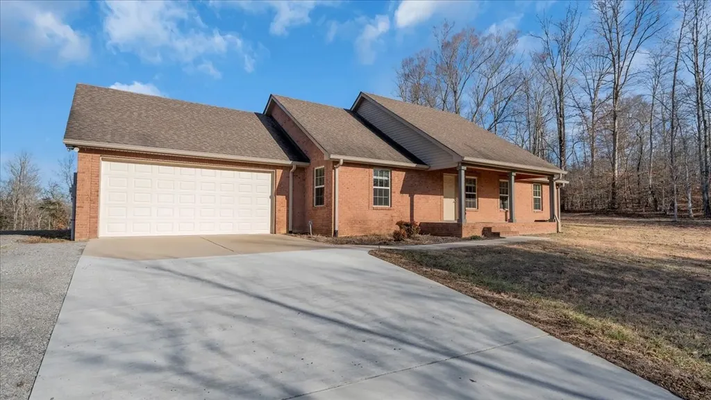 3173 Barnes Mill Road Smithville TN 37166